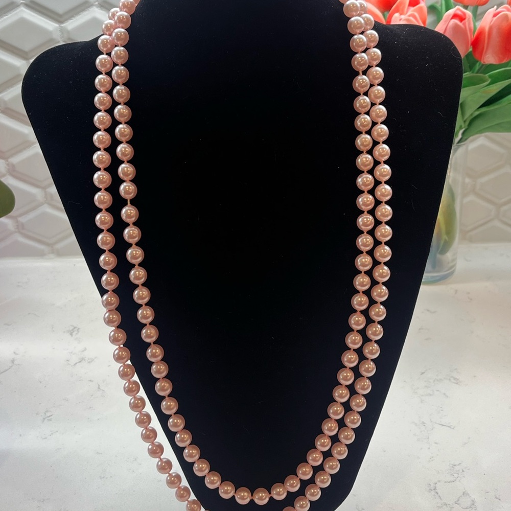 Elegant Pink Pearl Necklace